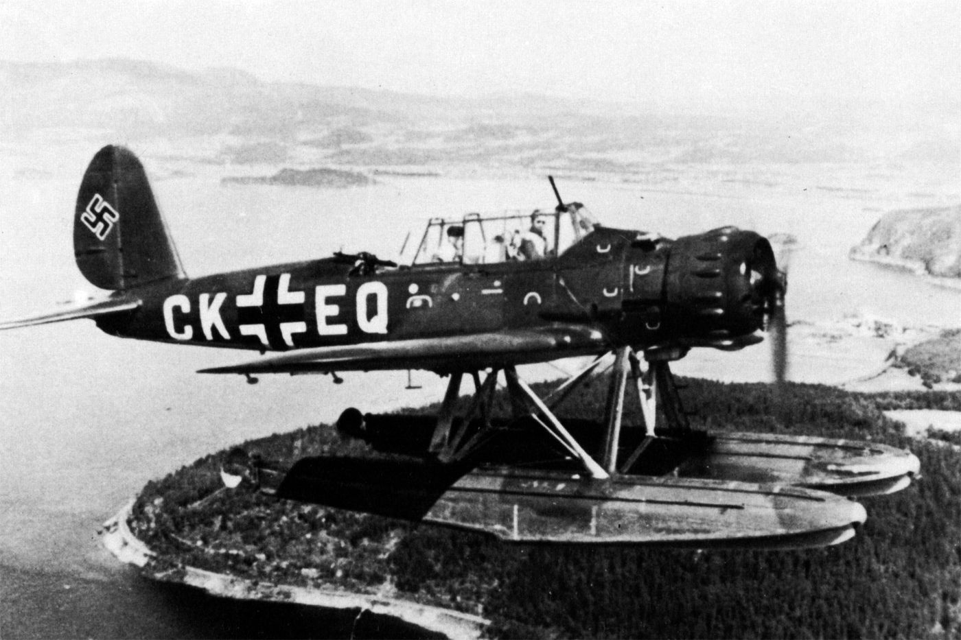 Cyber A�ro Breton - ARADO AR 196