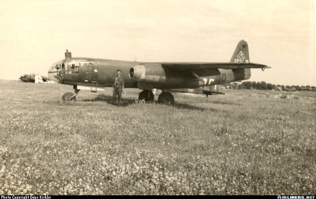 Cyber A�ro Breton - ARADO AR 234 C-5