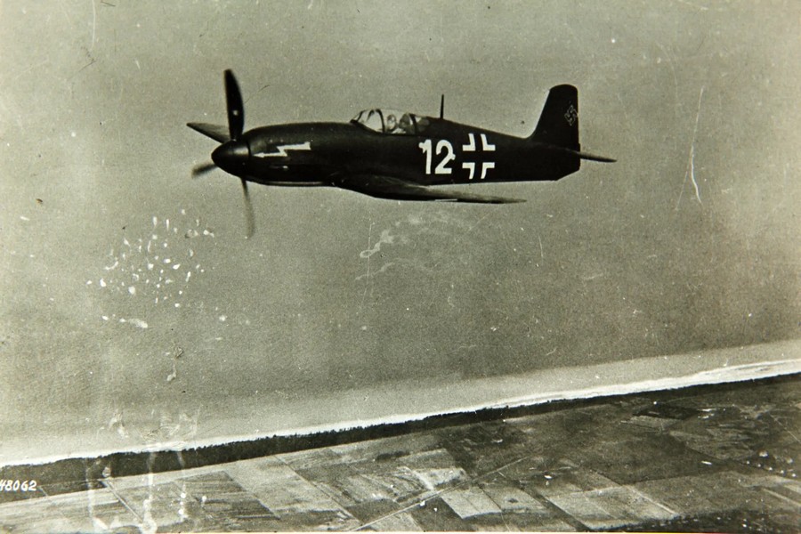 Cyber A�ro Breton - HEINKEL HE 100