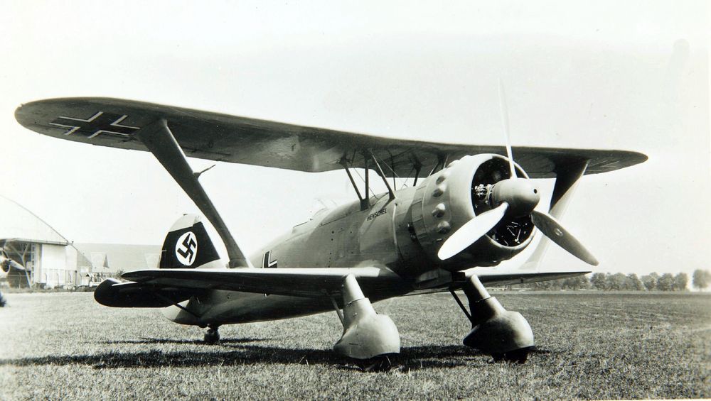 Cyber A�ro Breton - HENSCHEL HS 123