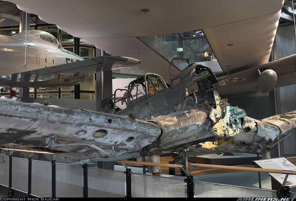 Cyber A�ro Breton - JUNKERS JU 87 R-2 STUKA