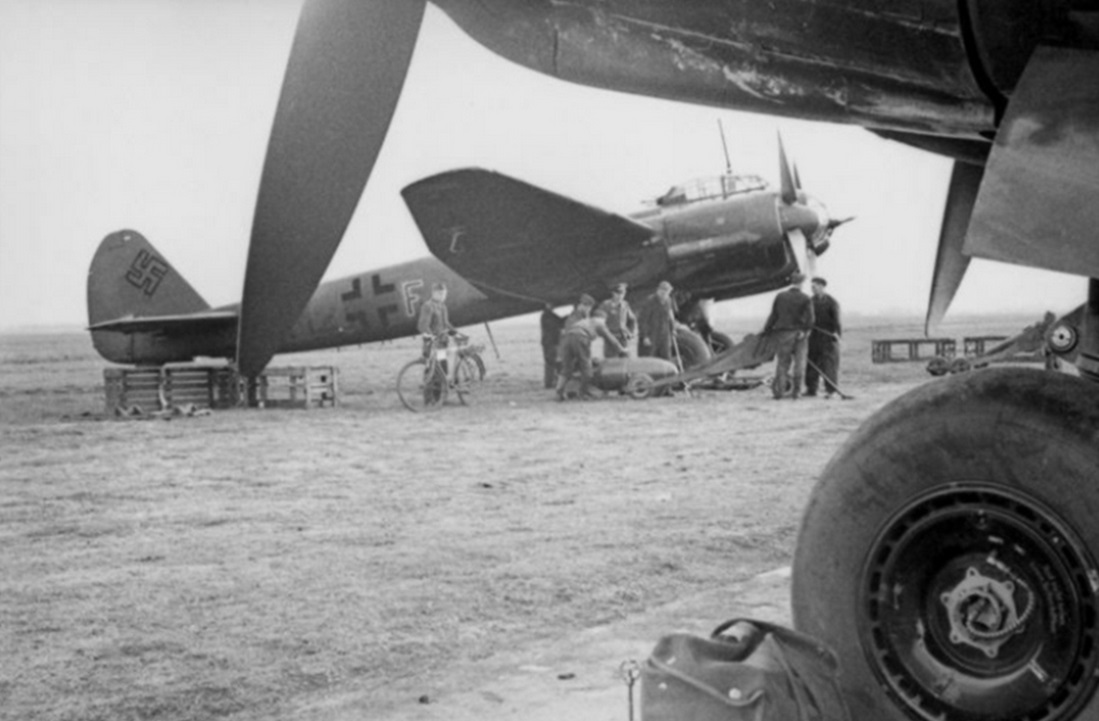 Cyber A�ro Breton - JUNKERS JU 88 A-5