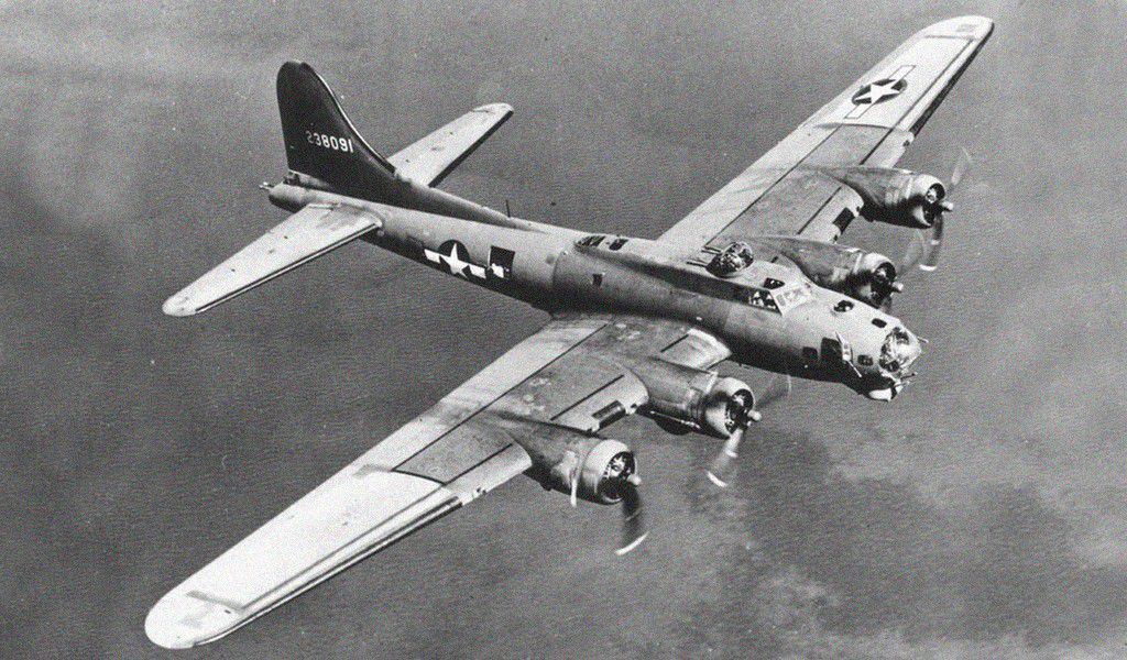 Cyber A�ro Breton - BOEING B-17G SUPERFORTERESSE VOLANTE