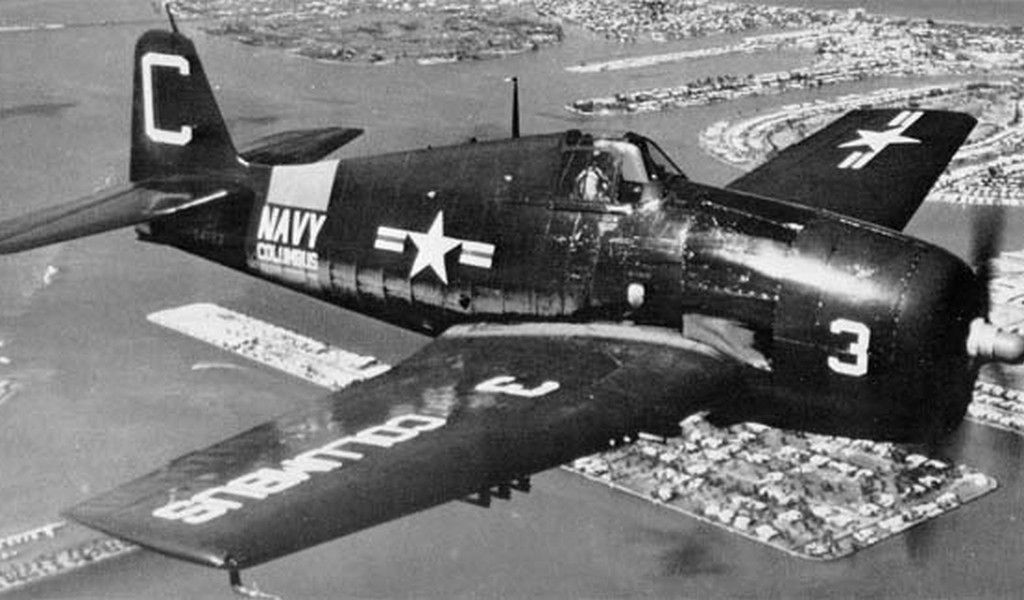 Cyber A�ro Breton - GRUMMAN F6F-5 HELLCAT