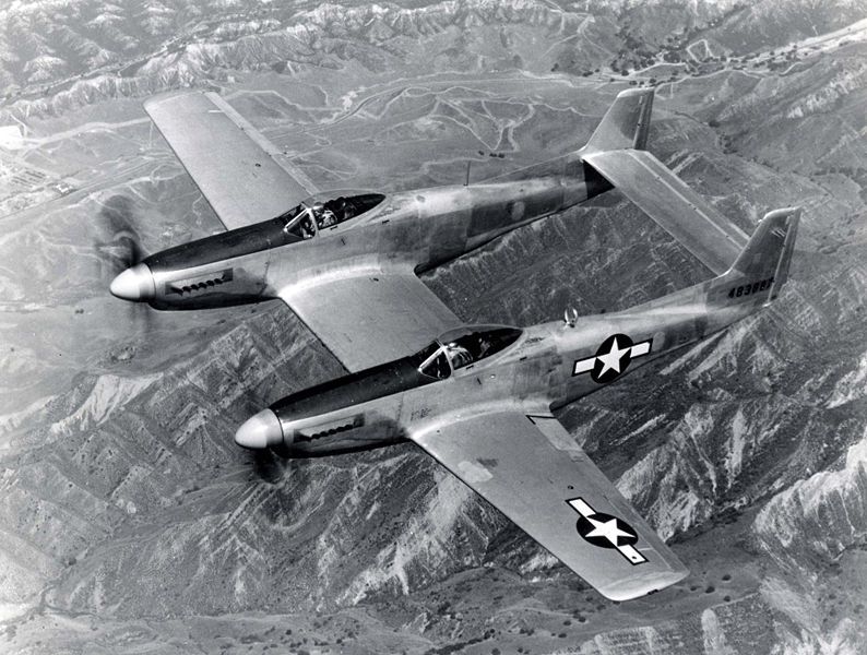 Cyber A�ro Breton - NORTH AMERICAN F-82G TWIN MUSTANG