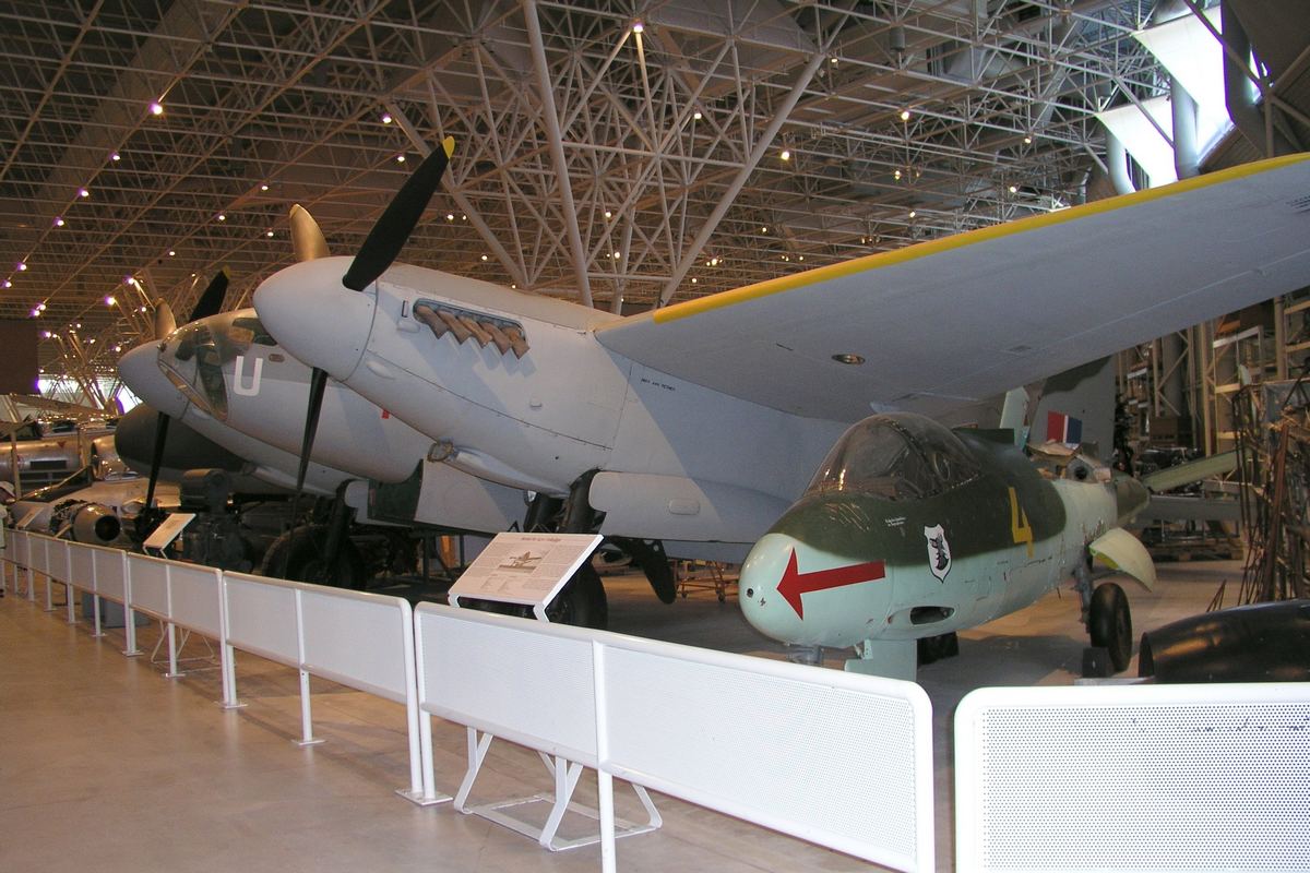 Cyber A�ro Breton - DE HAVILLAND MOSQUITO B MK XX