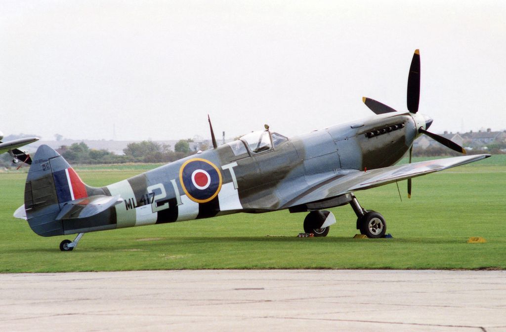 Cyber A�ro Breton - SUPERMARINE SPITFIRE MK IX-E