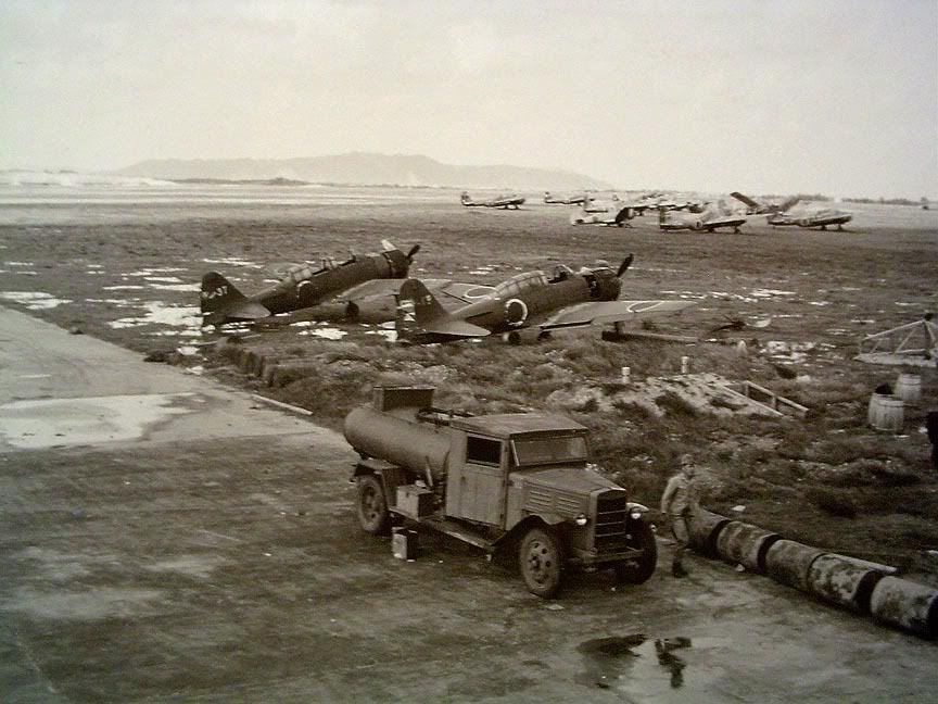 Cyber A�ro Breton - MITSUBISHI A6M2-K ZERO ZEKE