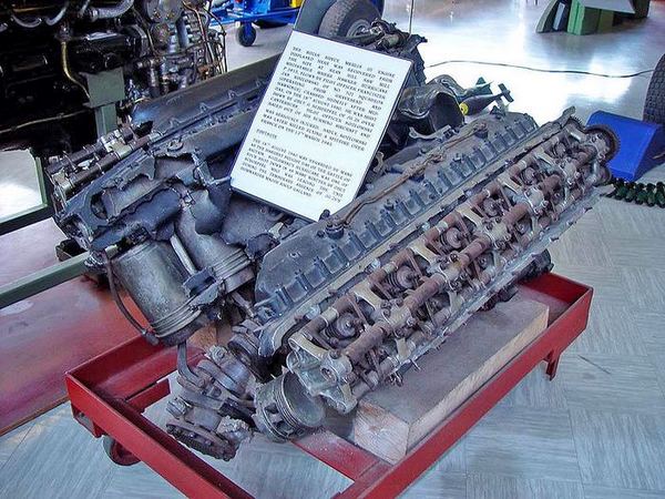Cyber A�ro Breton - Rolls-Royce Merlin 3