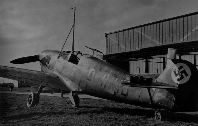 Cyber A�ro Breton - D-IHHB ME109