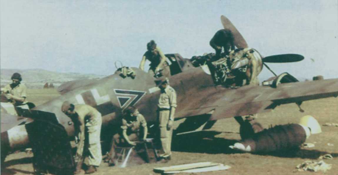 Cyber A�ro Breton - KP-YY ME109G_6