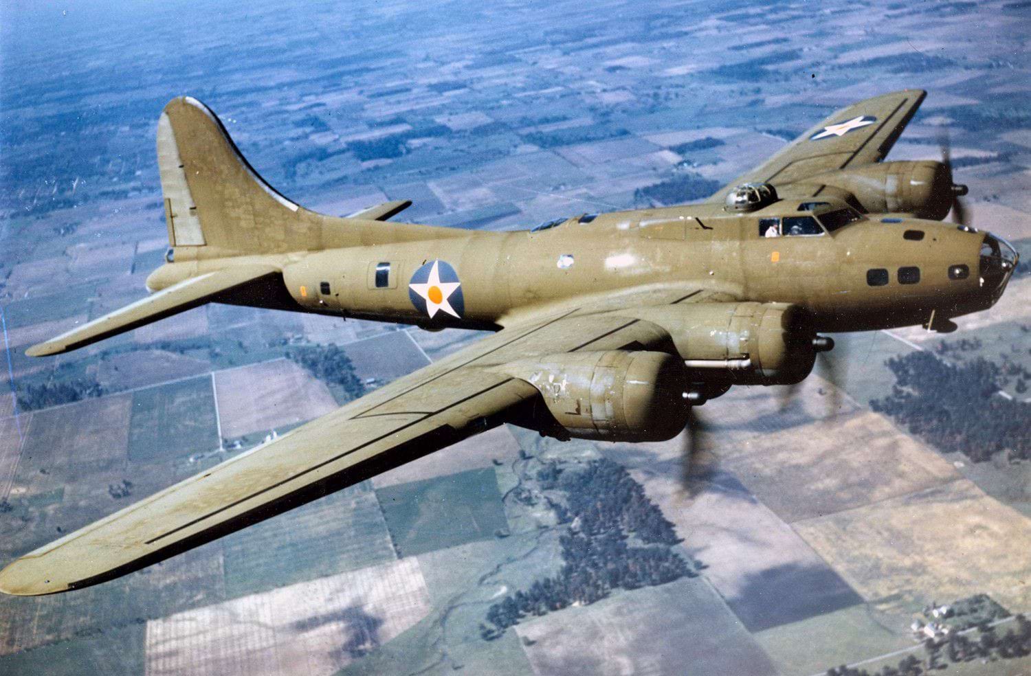 Cyber A�ro Breton - BOEING B-17E SUPERFORTERESSE VOLANTE