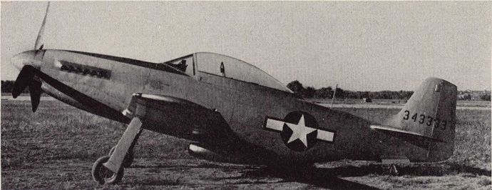 Cyber A�ro Breton - NORTH AMERICAN XP-51F MUSTANG